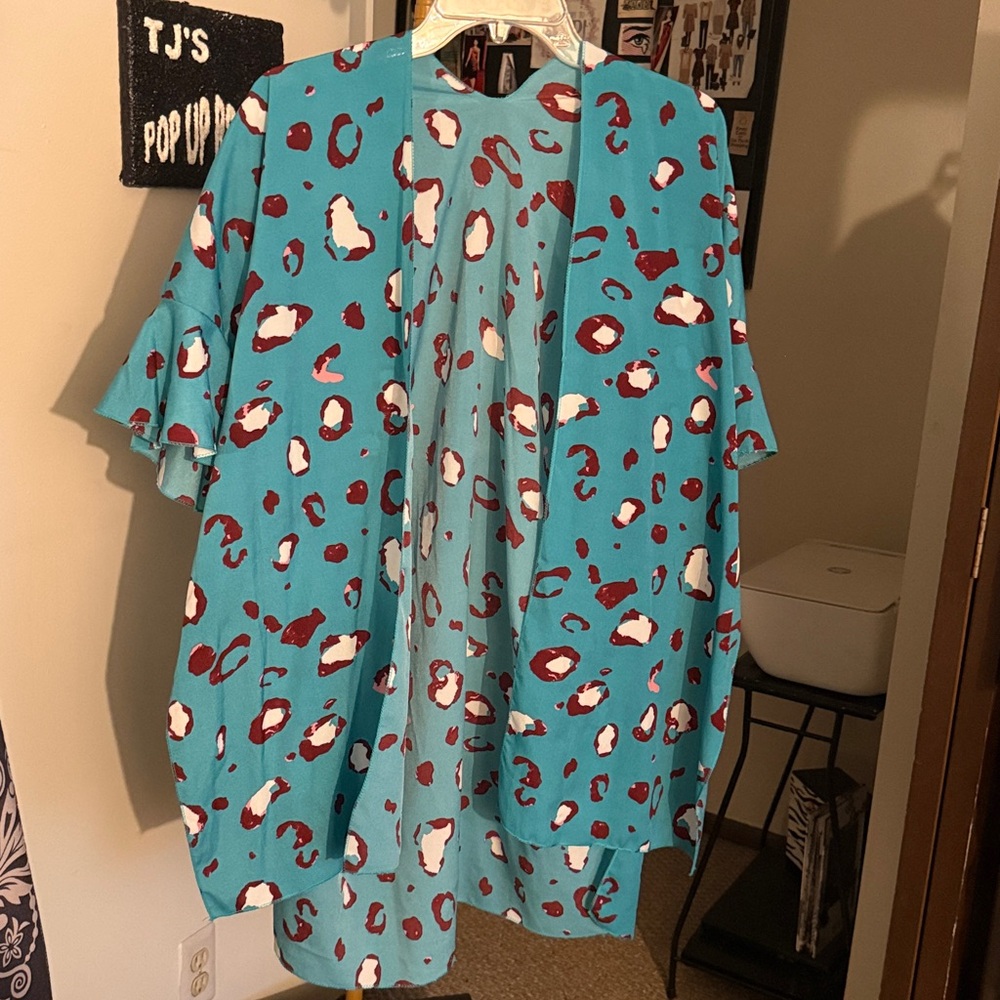 Teal Leopard Print Kimono Cardigan - Picture 2 of 4